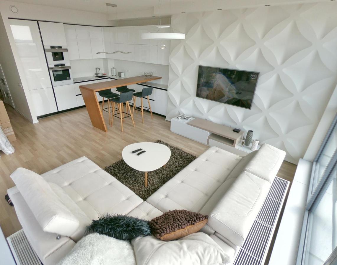 White Dune Apartment - Self Check-In クライペダ エクステリア 写真