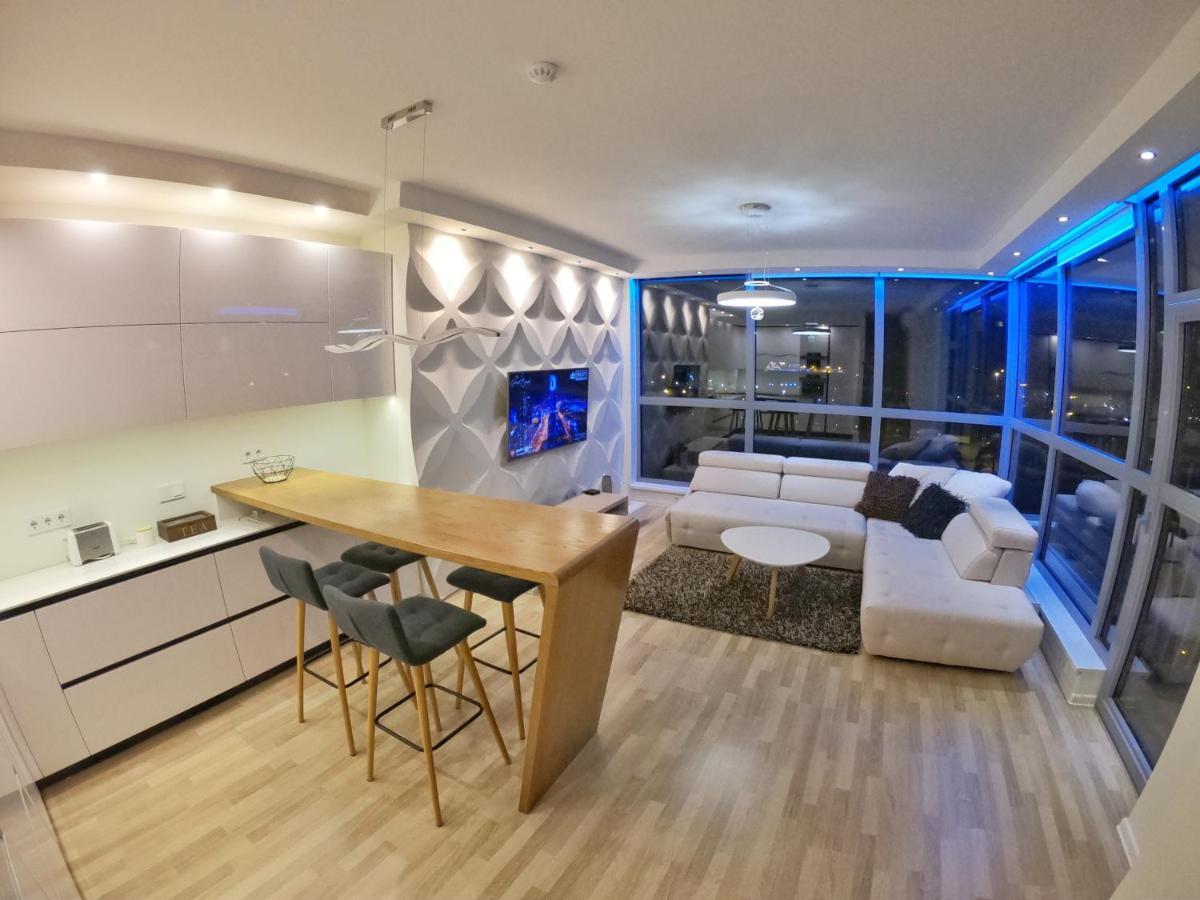 White Dune Apartment - Self Check-In クライペダ エクステリア 写真